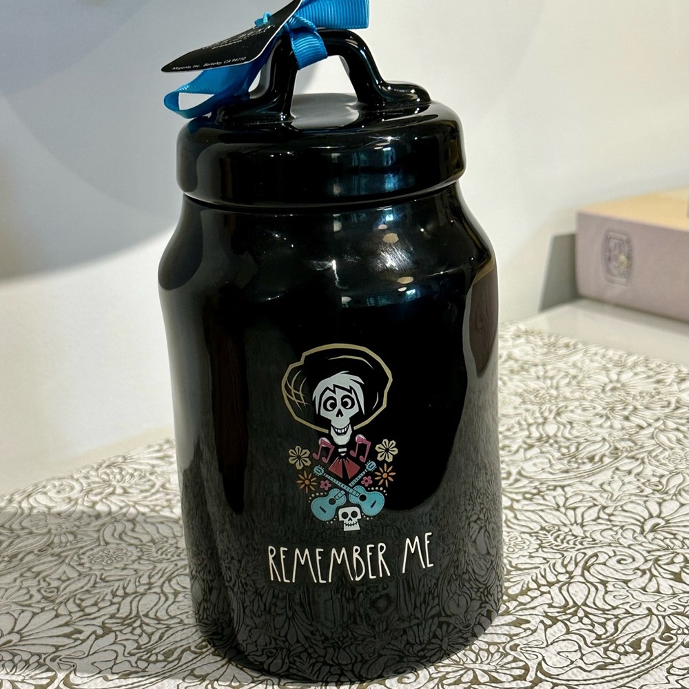 RARE Rae Dunn Large Disney Pixar Coco  Canister “Day Of The Dead”